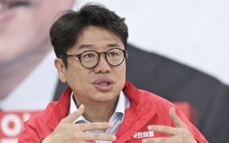 출구조사 1위 조국·2위 김용남 제쳤다…유의동, 평택을 재선거 ‘대역전극’