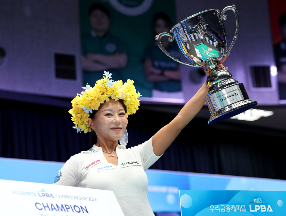 ‘당구 여제’ 김가영이 여자프로당구 선수 최초로 통산 20승과 누적 상금 10억원 돌파에 도전한다. PBA 제공