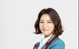 [전정희의 행간] 호반의 도화지에 피어날 춘천의 서사, 그리고 초심...춘천시장 육동한의 약속