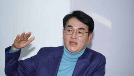 박용진 “대형마트 막고 쿠팡 키웠다…기울어진 운동장 바로잡아야”