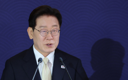 李대통령, 비정규직 집회 참가자 소송비 청구에 “바로잡을 길 없어 안타까워”