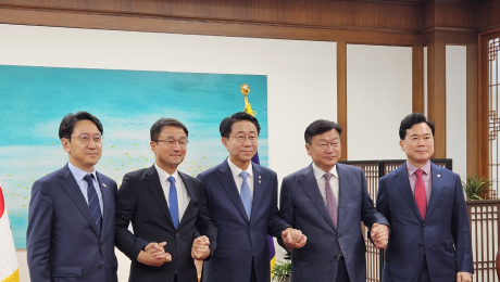 국회의장 주도 여야 원대 회동…“민생 살피는 국회 되길” [쿡 정치포토]