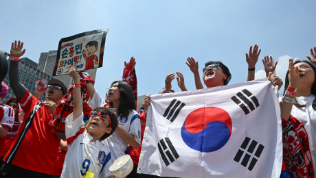 한국, 체코에 2-1 역전승…광화문 달군 붉은 악마의 환호 [쿠키포토]