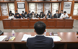 대학가로 번진 투표용지 부족 논란…선관위와 직접 면담 [쿠키포토]