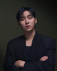 과도기에 만난 최민식…최현욱의 전환점 ‘맨 끝줄 소년’