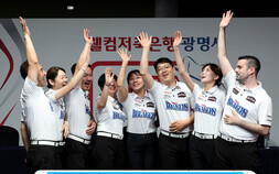 브레이커스, PBA 팀리그 데뷔전서 휴온스 격파 ‘이변’