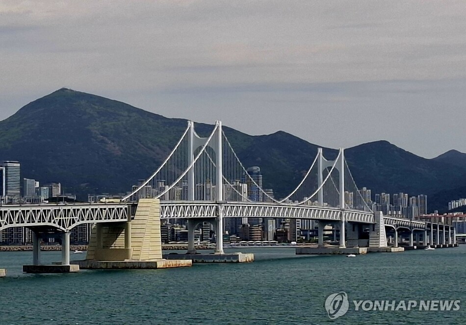 부산 광안대교. 사진 연합뉴스
