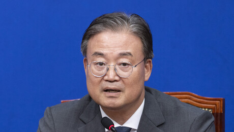 민주당, 8년 만에 청년 최고위원 부활…2030 표심 공략 실효성은 ‘물음표’